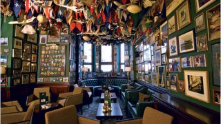 THE AMERICAN BAR en LONDON UNUSUAL