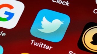 Twitter, lejos del camino de los blogs